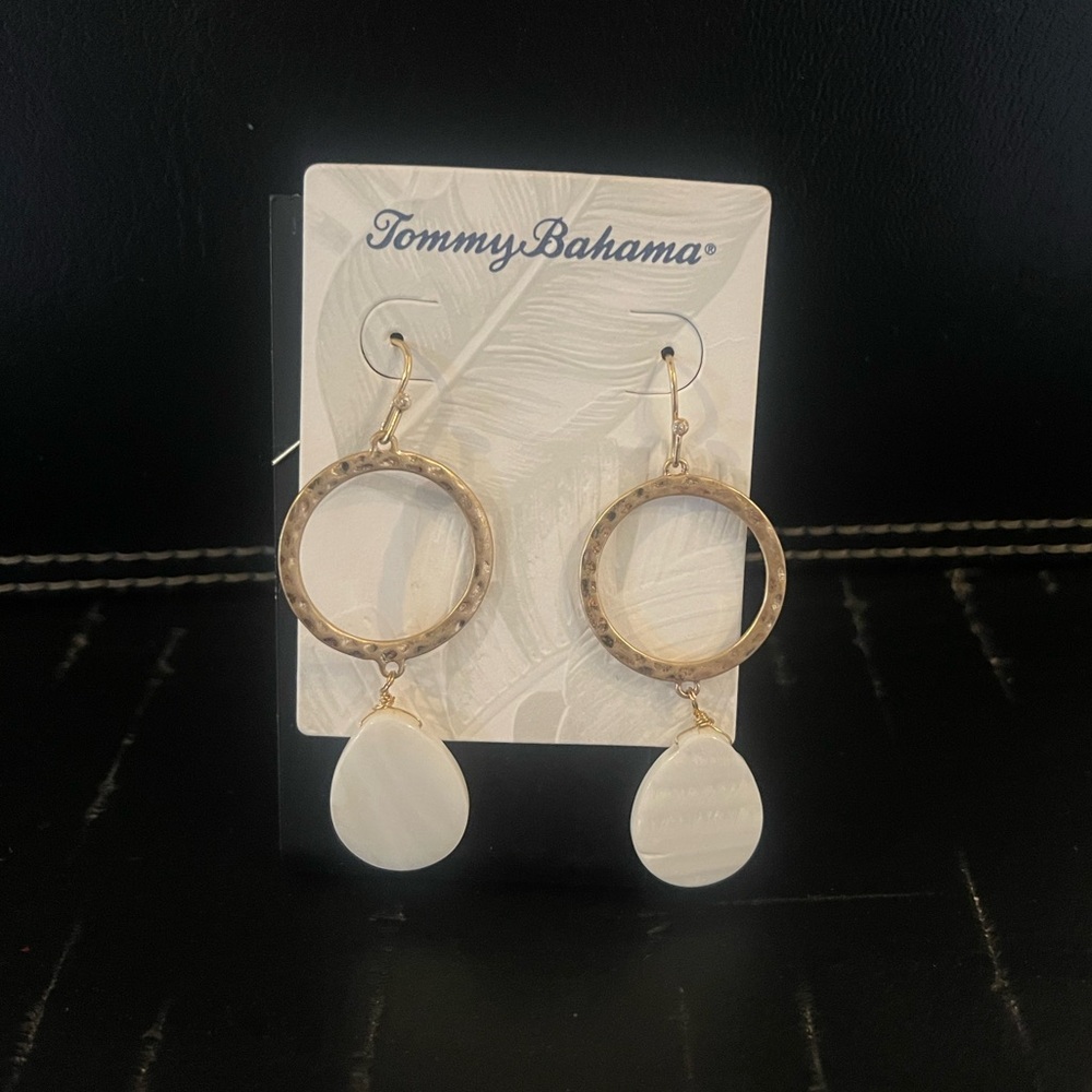 Tommy Bahama Indigo Shores Mother of Pearl Earrings
